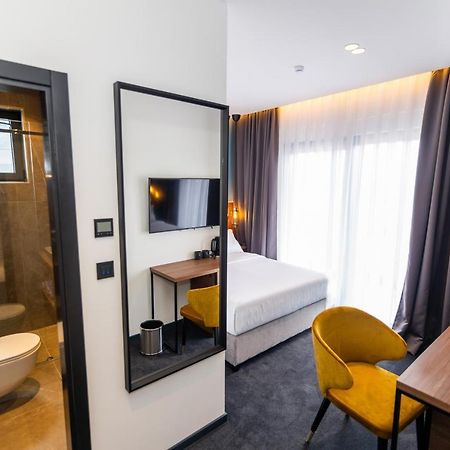 Boutique Rooms 76 Имотски Экстерьер фото